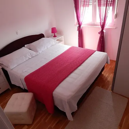 Linda Apartment