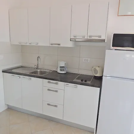 Linda Апартаменти *