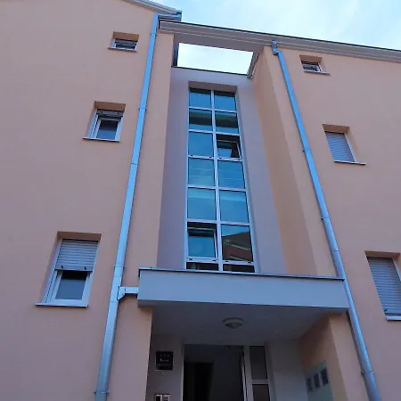 Linda Apartment